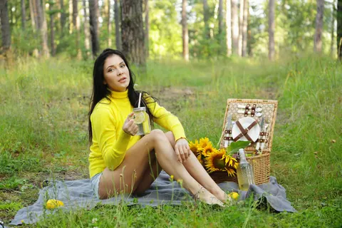 Black Fox: Brunette Russian Strips Out of Her Shorts and Spreads in the Forest – photo 1 of 21