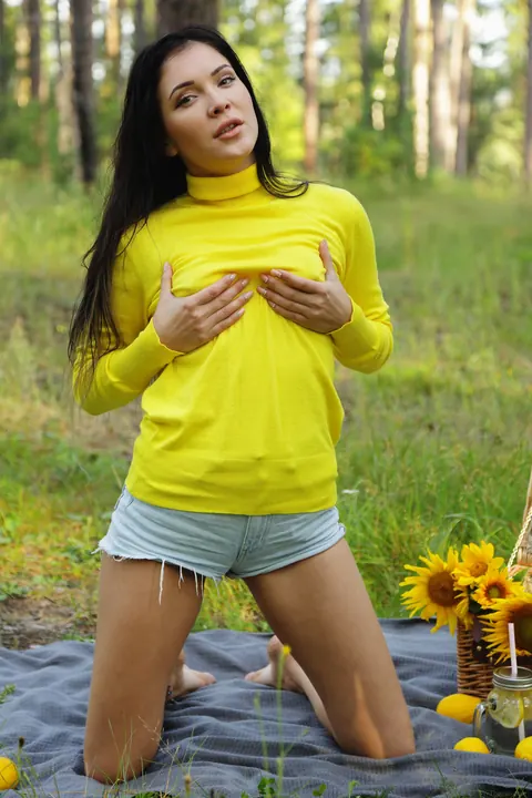 Black Fox: Brunette Russian Strips Out of Her Shorts and Spreads in the Forest – photo 3 of 21