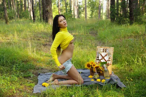 Black Fox: Brunette Russian Strips Out of Her Shorts and Spreads in the Forest – photo 7 of 21