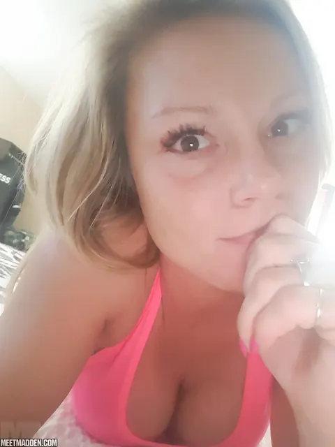 Meet Madden: Blonde MILF with Big Tits Takes Mirror Selfies in the Bathroom – photo 3 of 15