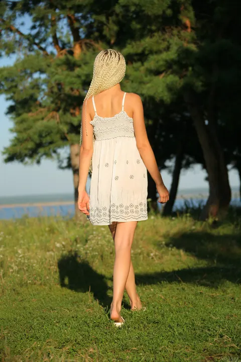 Woman Strips Out of Her Dress and Spreads Outdoors – photo 21 of 21