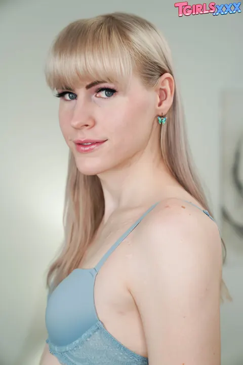 Trans Woman Removes Her Lingerie and Stockings – photo 3 of 16