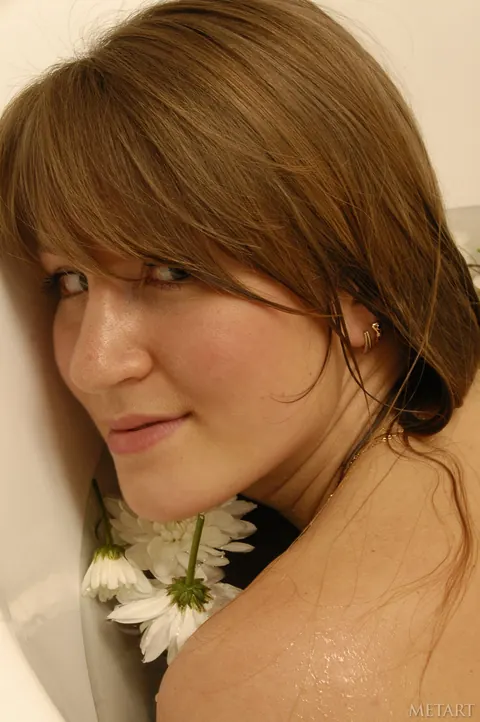Busty Slim Woman Spreads Her Pussy in the Bathroom – photo 12 of 21