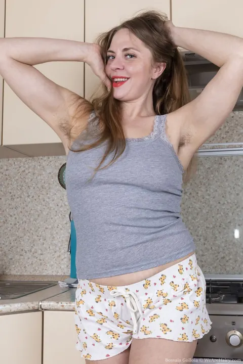 Bossaia Golloia: BBW Brunette Shows Hairy Armpits and Crotch in Shorts – photo 2 of 20