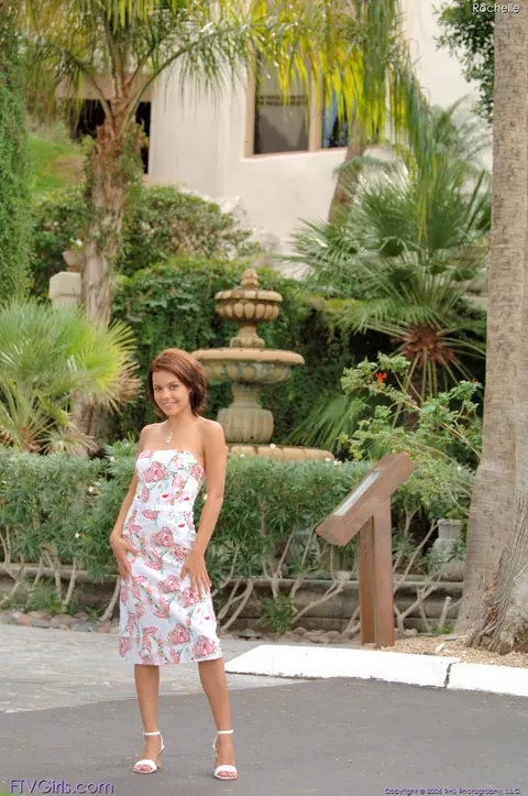 Amateur with Small Tits Bares All and Spreads Outdoors – photo 9 of 21