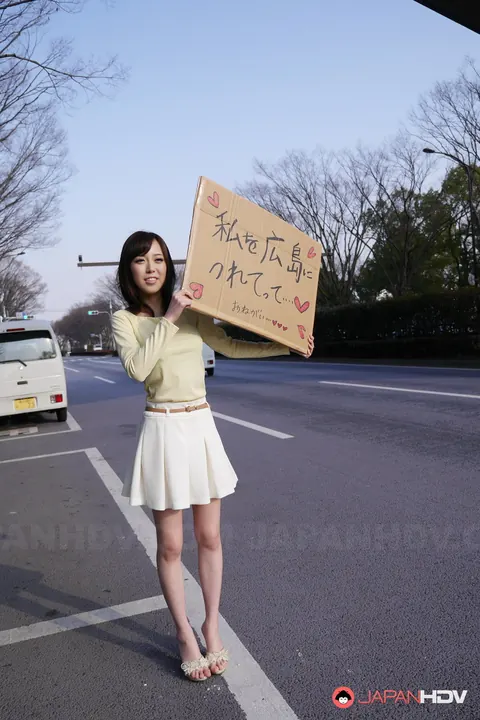 Shiori Yamate: Skinny Asian Brunette Sucks and Strokes Her Partner in a Car – photo 12 of 20