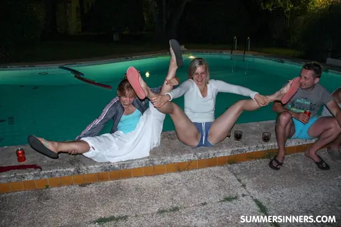 Brunette Sucks Cock and Gets Fucked at a Pool Party – photo 4 of 20