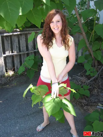 Redhead PAWG Reveals Panties on Concrete Steps