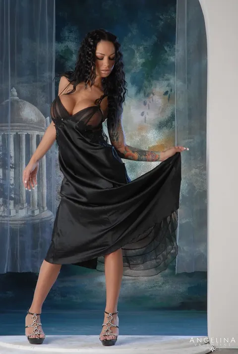 Angelina Valentine: Busty Latina MILF Strips Off Her Black Dress and Poses Nude – photo 5 of 15