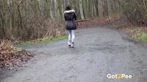 Viktoria Daniels: Czech Brunette Pisses in Winter Boots Outdoors – photo 15 of 15
