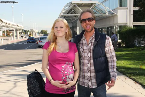 Haley Cummings: Blonde Pregnant MILF Shows Her Big Tits Outdoors – photo 5 of 16