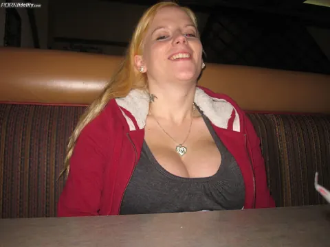 Haley Cummings: Blonde Pregnant MILF Shows Her Big Tits Outdoors – photo 3 of 16