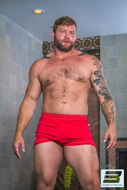 Muscular Stud Sucks Cock and Takes Anal – photo 2 of 21