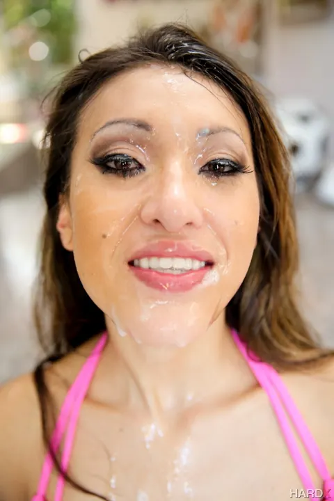 Jayden Lee: Asian Brunette Takes Multiple Facials in Blowbang – photo 15 of 15