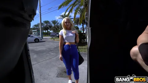 Alexis Andrews: Curvy Blonde Gets Fucked in a Car – photo 2 of 21