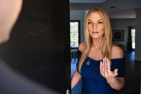 Rachael Cavalli: Tall Blonde MILF Gets Bound and Fucked – photo 5 of 21