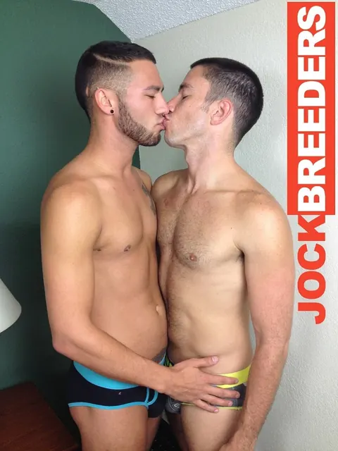 Two Men Kiss and Suck Before Deep Anal Sex – photo 3 of 15