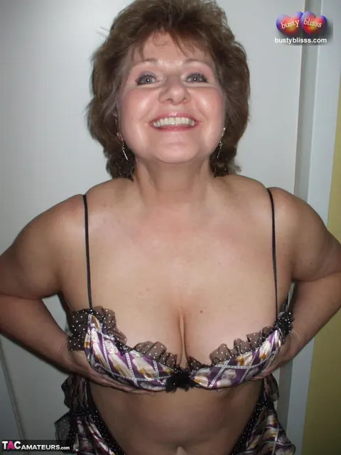 Bustybliss: Busty MILF in Lingerie Gives a Blowjob – photo 4 of 16