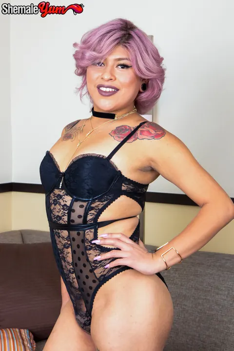 Thick Trans Woman Flaunts Her Big Ass in Lingerie and Heels – photo 1 of 16