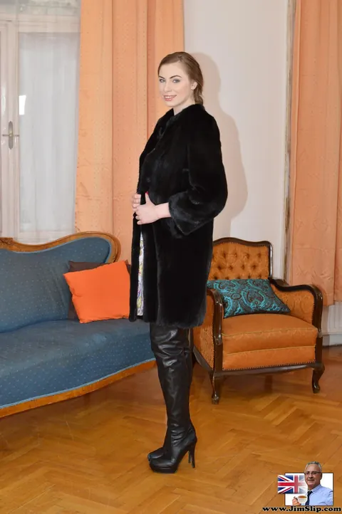 Milena Devi: Tall Russian Blonde Strips Out of Her Jeans and Boots on the Sofa – photo 3 of 16