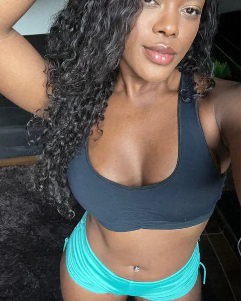 Thick Latina with Curly Hair Spreads Her Big Ass – photo 14 of 16