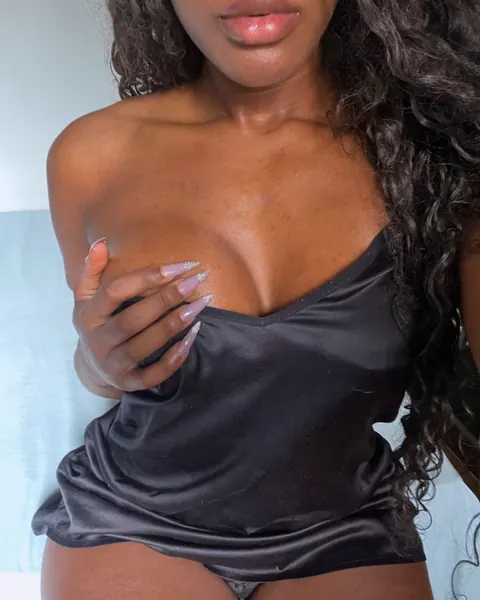 Thick Latina with Curly Hair Spreads Her Big Ass – photo 7 of 16