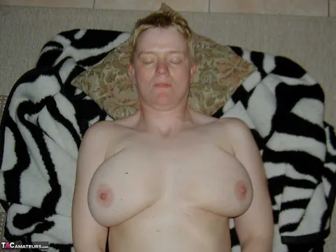 Tiffany Pearl: Curvy Mature Blonde Bound and Fucked for a Facial – photo 16 of 16
