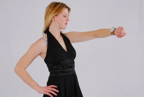 Redhead in High Heels Poses and Shows Off a Cuff Watch – photo 7 of 16