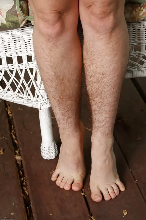 Mature Woman Strips Outdoors and Spreads Her Hairy Pussy – photo 9 of 16