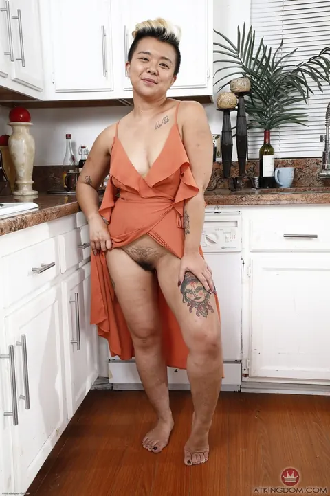 Lulu Sparkle: Petite Asian Brunette Shows Her Hairy Bush – photo 1 of 21