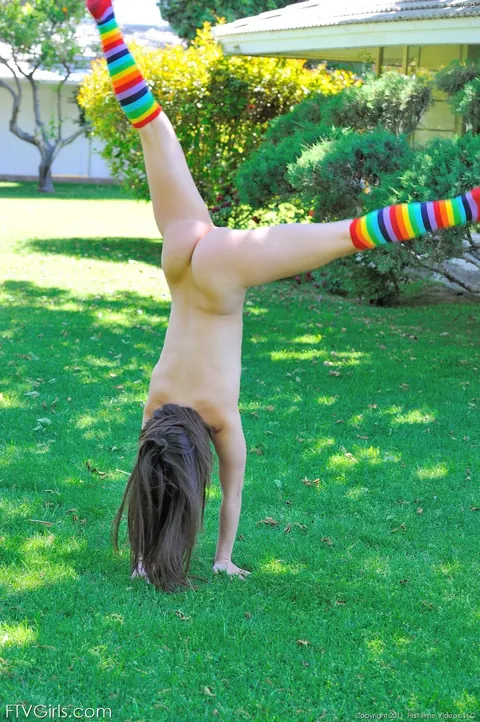 Brunette Spreads Her Labia Outdoors After Playing in Shorts – photo 8 of 20
