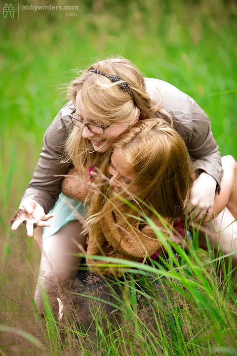 Busty Lesbians Lick Pussy and Kiss in the Forest – photo 2 of 16
