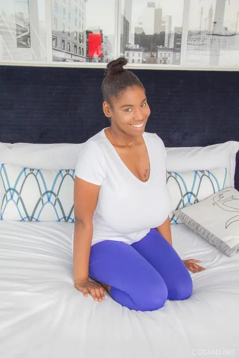Ebony Woman Shows Her Big Tits in Panties – photo 1 of 16