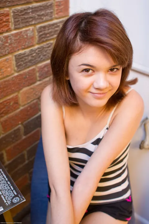 Lily Rei: Australian Redhead Undresses and Spreads Her Pussy Wide – photo 1 of 21