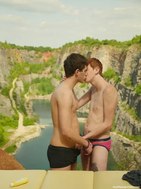 Two Men Kiss and Fuck Bareback on an Outdoor Massage Table – photo 5 of 21