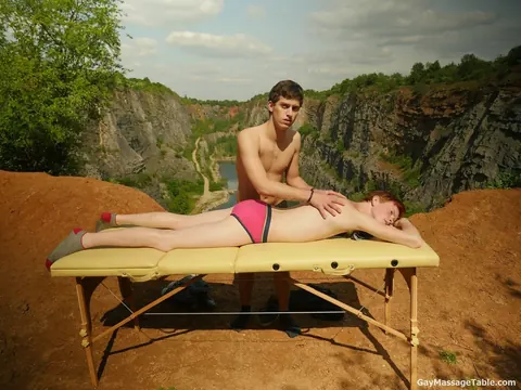 Two Men Kiss and Fuck Bareback on an Outdoor Massage Table – photo 6 of 21