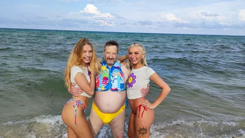 Lulu Chu: Blonde Asian and Latina Share a Guy in a Beach Threesome – photo 7 of 20