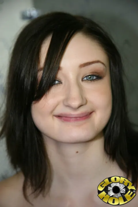 Violet Monroe: Slim Brunette Sucks and Fucks a Black Man – photo 20 of 20