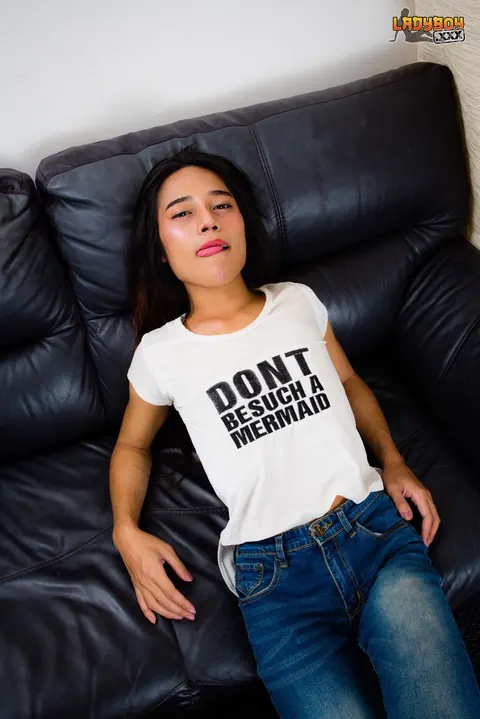 Asian Trans Woman Strips Nude and Poses Fully Bare – photo 1 of 16