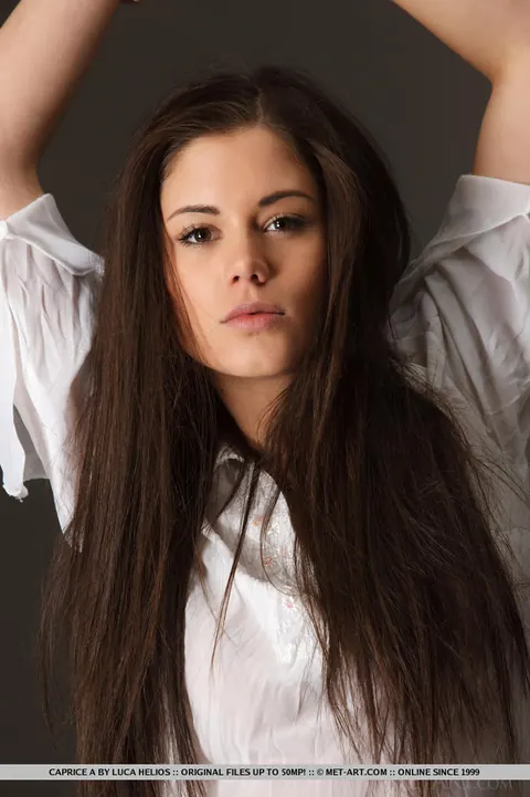 Czech Brunette Strips Out of Her High Heels and Shows Her Hairy Bush – photo 3 of 18