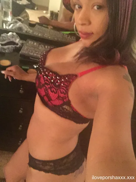 Porsha Carrera: Busty Latina MILF Poses in Lingerie for Mirror Selfie – photo 13 of 17