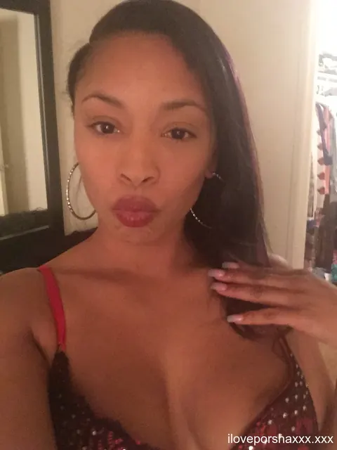 Porsha Carrera: Busty Latina MILF Poses in Lingerie for Mirror Selfie – photo 16 of 17
