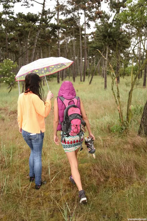 Daphne Angel & Suzy Rainbow: Two Czech Lesbians Use a Dildo in the Forest – photo 3 of 15
