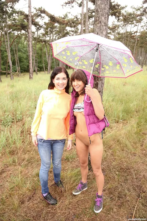 Daphne Angel & Suzy Rainbow: Two Czech Lesbians Use a Dildo in the Forest – photo 7 of 15