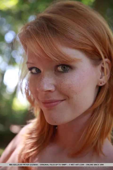 Mia Sollis: Thick Czech Redhead Spreads Her Pussy in the Forest – photo 18 of 18