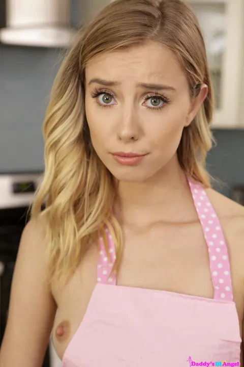 Haley Reed: Tall Blonde Takes Anal and a Facial in the Kitchen – photo 5 of 18