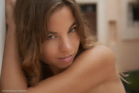 Andreea Mantea: Brunette with Natural Tits Undresses and Spreads – photo 8 of 16