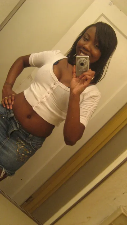Busty Ebony Babe Fucks Her Partner and Kisses Him Deeply – photo 16 of 21