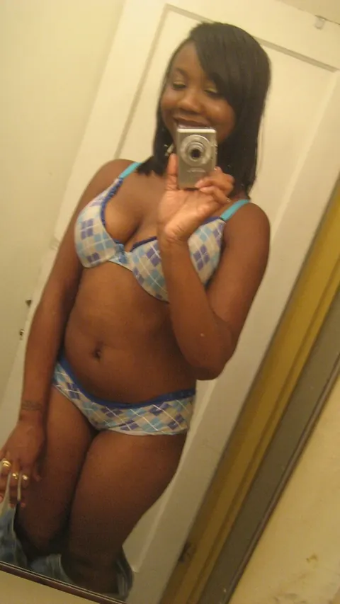 Busty Ebony Babe Fucks Her Partner and Kisses Him Deeply – photo 11 of 21