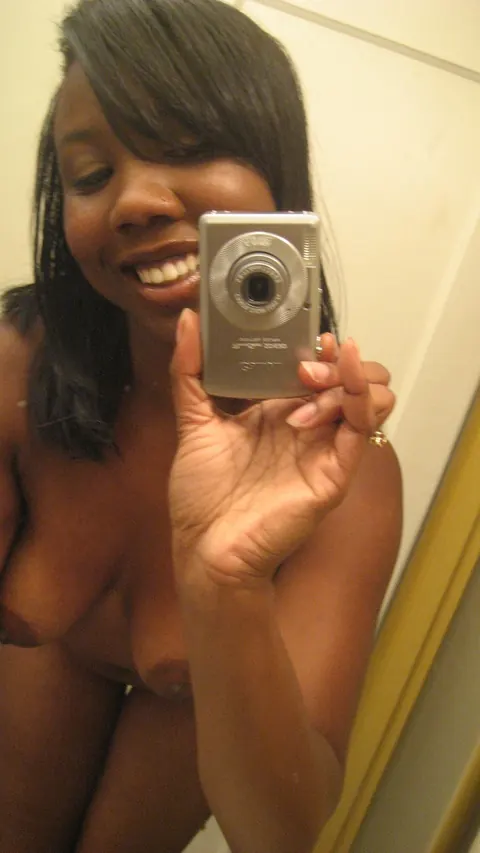 Busty Ebony Babe Fucks Her Partner and Kisses Him Deeply – photo 20 of 21